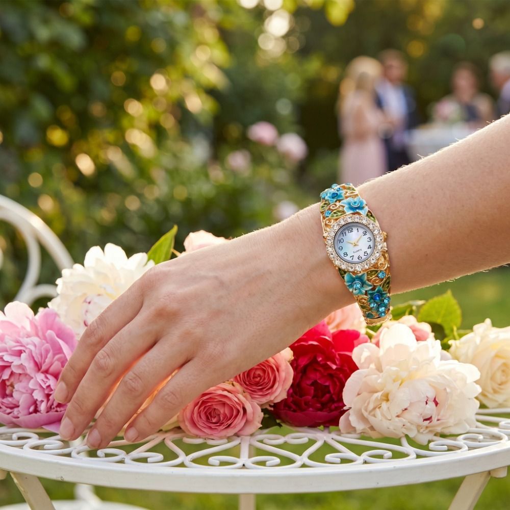 Vintage Fashion Week - Rijk aan bloemen Vintage horloge Strass