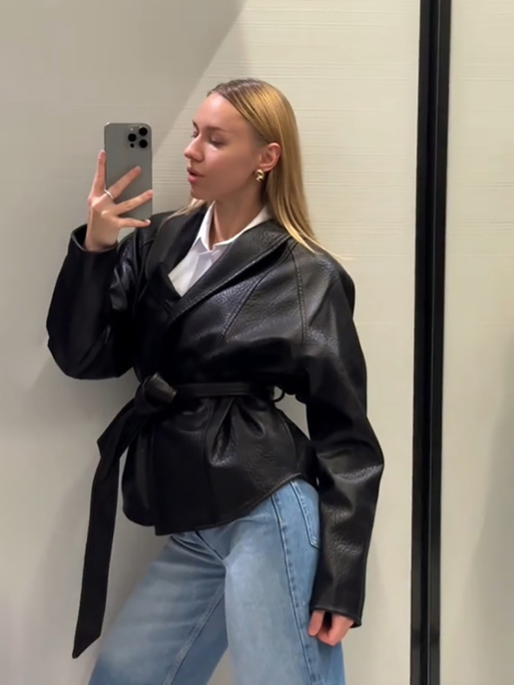 Chique damesjas van effen kleu - Vintage Fashion Club recensie en prijs